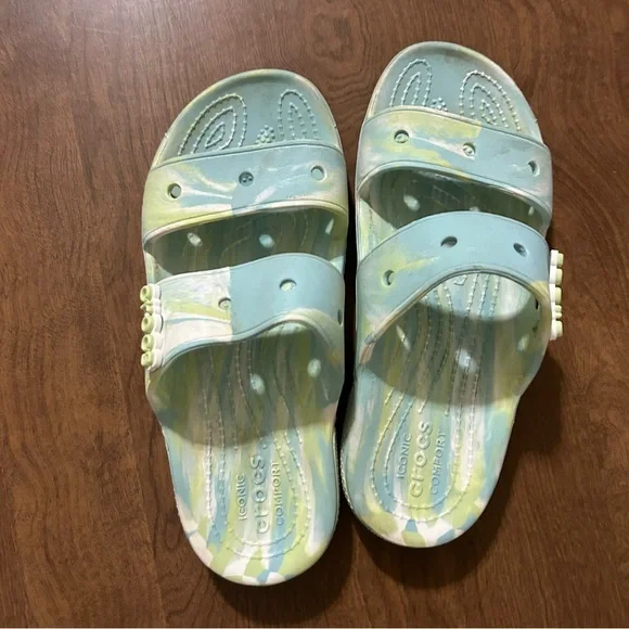 Crocs W8 M6 - Picture 2 of 3